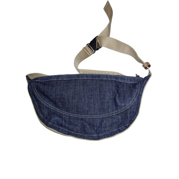 True Religion Semi-Circle Denim Crossbody Hobo Bag Purse Dark Wash NWOT - Picture 3 of 9